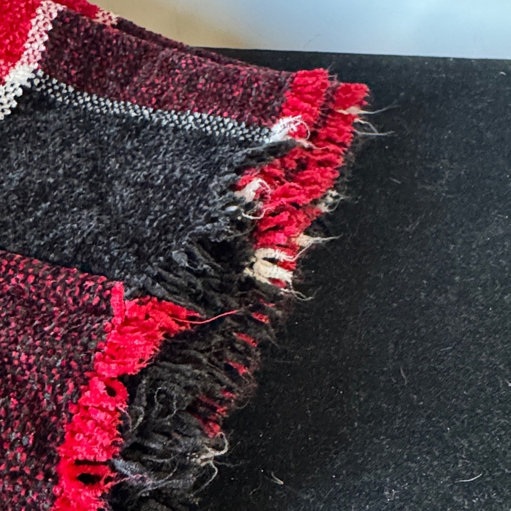 CHARTER CLUB Womens Red Chenille Fringed Infinity Scarf. Plaid Red and Black - Picture 5 of 5